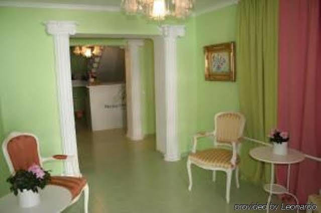 Hotel Nelisse 布加勒斯特 外观 照片